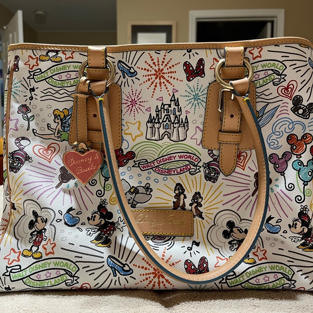 DISNEY PARKS dooney and bourke tote